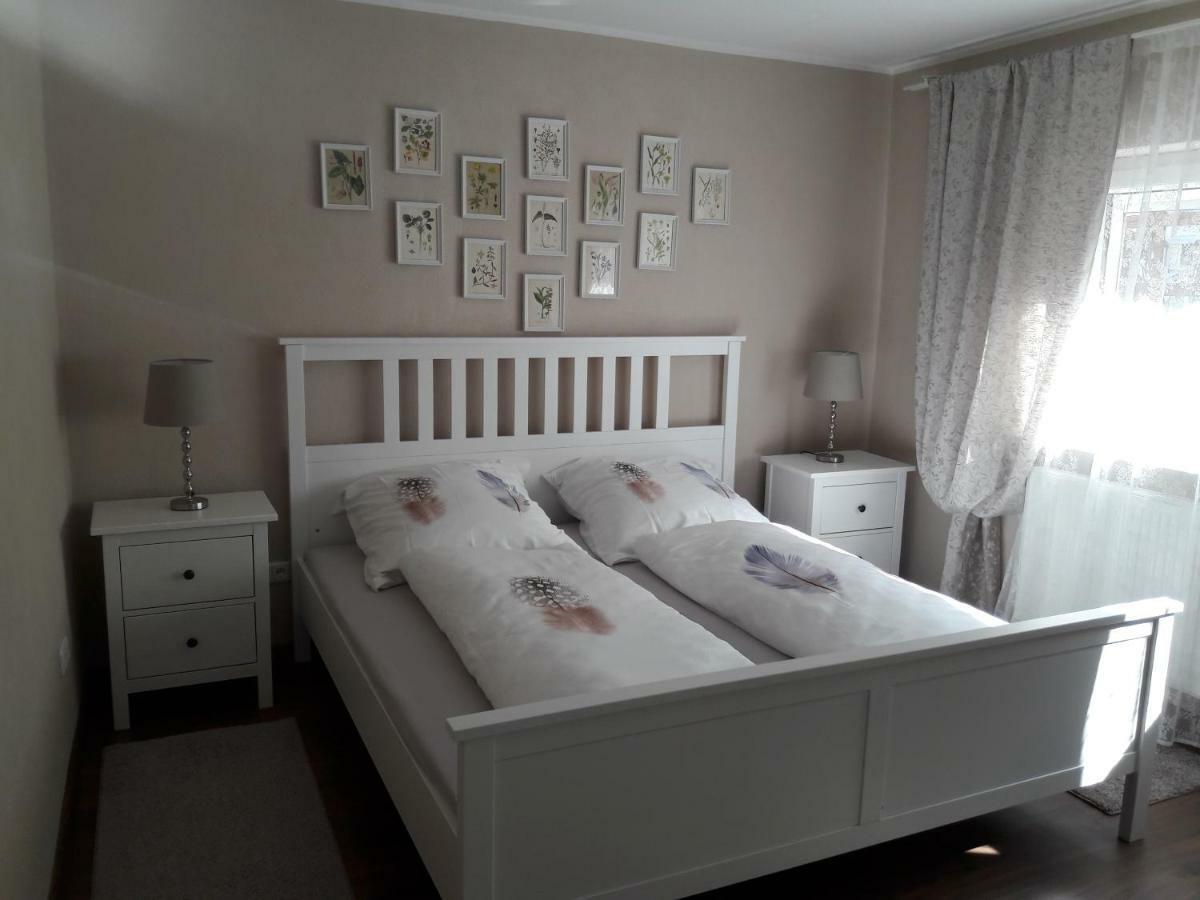 Ferienwohnung Philipps Kitzingen Bagian luar foto